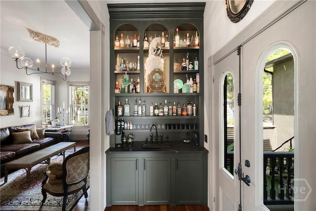 102 E 38th St, Savannah, GA 31401 - view of indoor wet bar