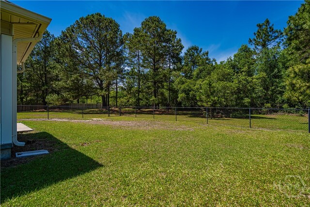 110 Pembroke Pl, Pembroke, GA 31321 - view of yard