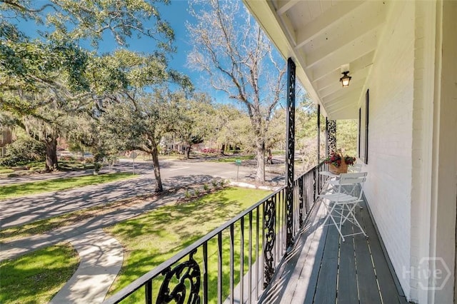 3600 Abercorn St, Savannah, GA 31405 - balcony featuring a porch