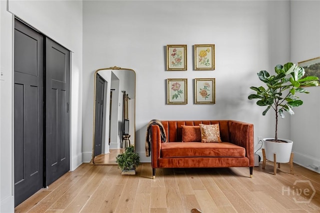 321 Abercorn St Unit 404, Savannah, GA 31401 - living area with light wood finished floors and baseboards