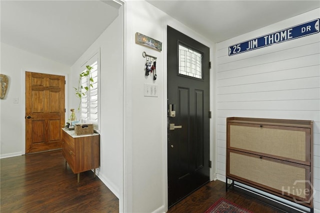 622 Northbrook Rd, Savannah, GA 31419 - entrance foyer featuring dark wood-type flooring, vaulted ceiling, and baseboards