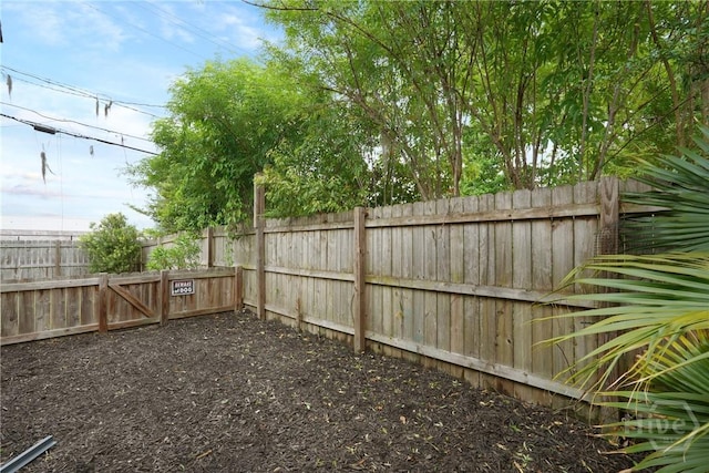 622 Northbrook Rd, Savannah, GA 31419 - view of fenced backyard