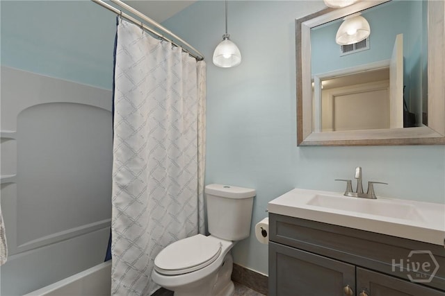 622 Northbrook Rd, Savannah, GA 31419 - full bath with toilet, vanity, shower / bath combination with curtain, and baseboards