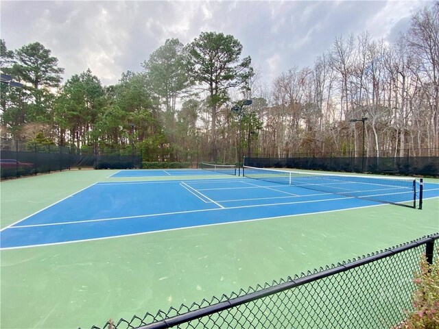 135 Como Dr, Pooler, GA 31322 - view of tennis court featuring community basketball court and fence
