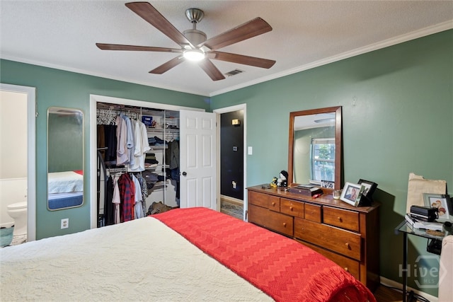 1613 Rosewood Dr, Savannah, GA 31406 - bedroom featuring crown molding, ensuite bathroom, a closet, and ceiling fan
