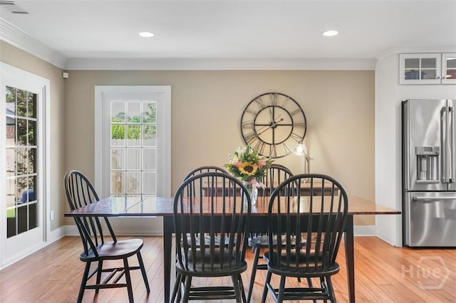 6 Cutty Sark Rd, Savannah, GA 31410 - dining area with light wood-style flooring, crown molding, baseboards, and recessed lighting