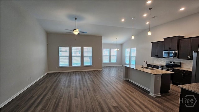 182 Brookline Dr, Savannah, GA 31407 - kitchen featuring appliances with stainless steel finishes, a sink, ceiling fan, open floor plan, and recessed lighting