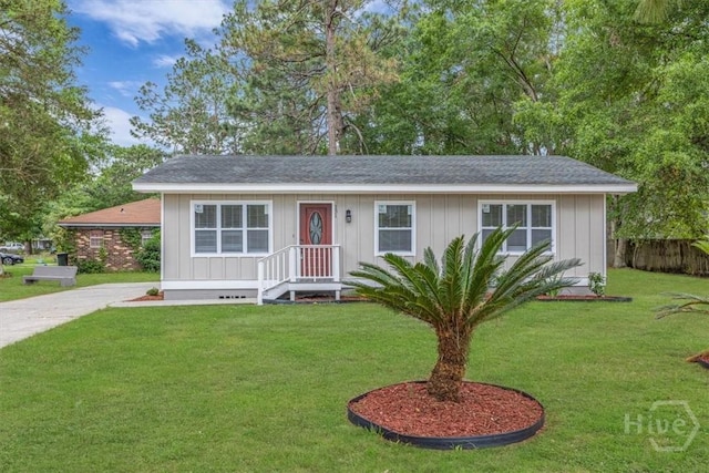 131 Pointe S Dr, Hinesville, GA 31313 - view of front facade with board and batten siding