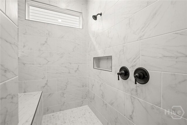 333 Birch Dr, Richmond Hill, GA 31324 - bathroom featuring tiled shower