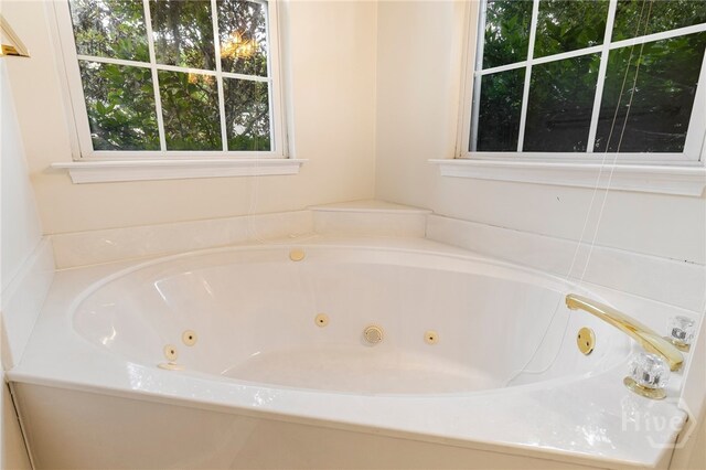 205 Meadowlark Cir, Savannah, GA 31419 - bathroom featuring a tub with jets