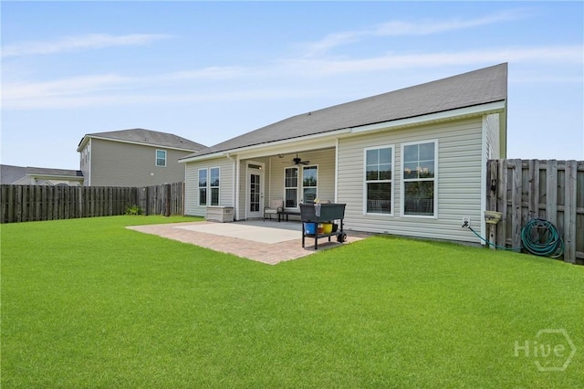 2 Chimney Ct, Savannah, GA 31407 - rear view of house with ceiling fan and a patio area