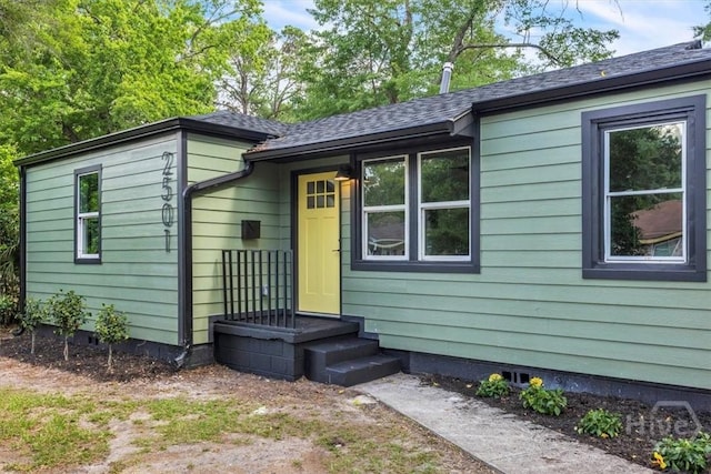 2501 Louisiana Ave, Savannah, GA 31404 - view of front of house with roof with shingles