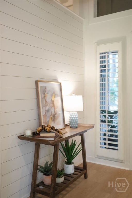 66 Dame Kathryn Dr, Savannah, GA 31411 - detailed view of wood finished floors