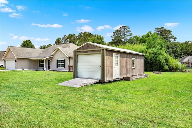 29 Joy Ln, Midway, GA 31320 - view of front facade with a front lawn