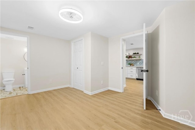 611 E Waldburg St, Savannah, GA 31401 - photo 20