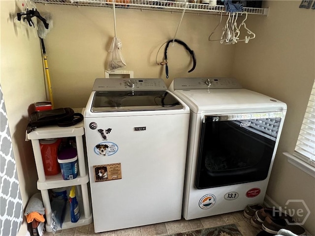 103 Travertine Cir, Savannah, GA 31419 - washroom with independent washer and dryer