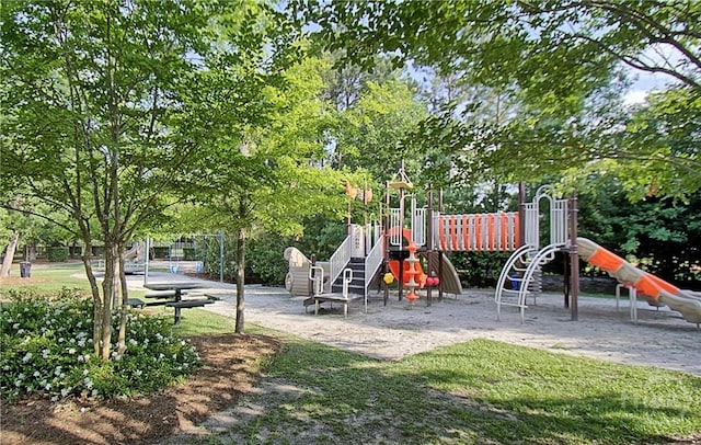 325 Shadow Moss Cir, Richmond Hill, GA 31324 - view of community play area