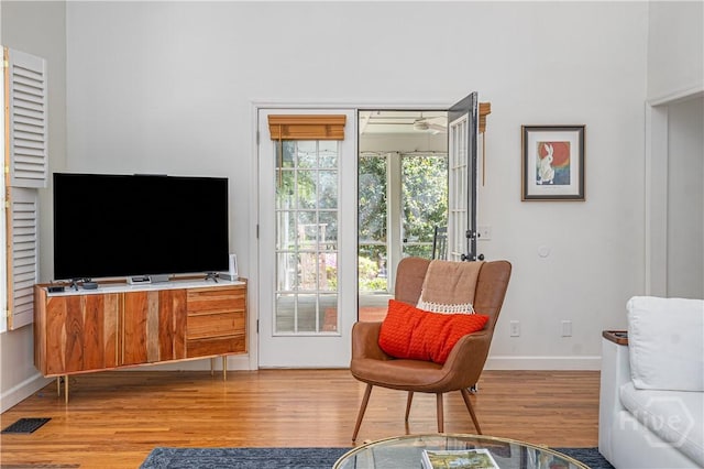 8720 Ferguson Ave, Savannah, GA 31406 - living area with wood finished floors and baseboards