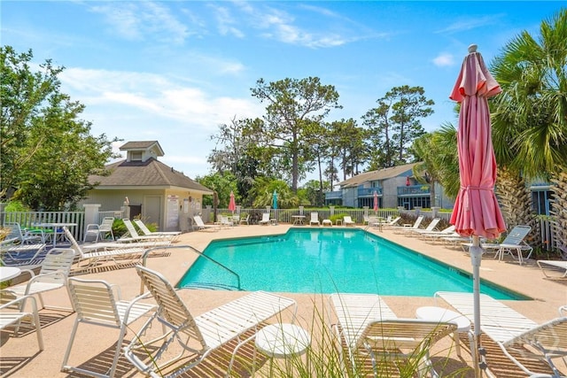 104 Bull River Bluff Dr Unit 104, Savannah, GA 31410 - community pool with a patio area