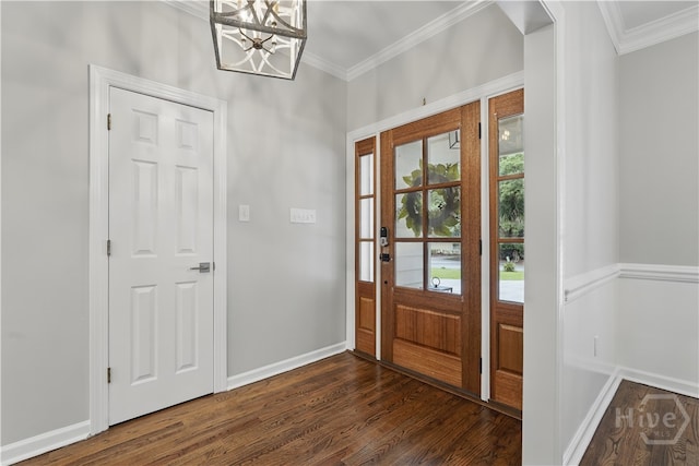 3 Benedictine Retreat Retreat, Savannah, GA 31411 - foyer entrance with dark wood-style floors, ornamental molding, a chandelier, and baseboards