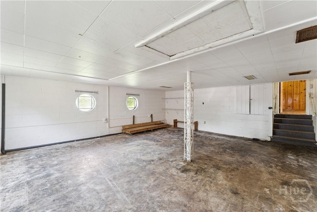 1525 Whitney Rd, Savannah, GA 31406 - garage with concrete block wall
