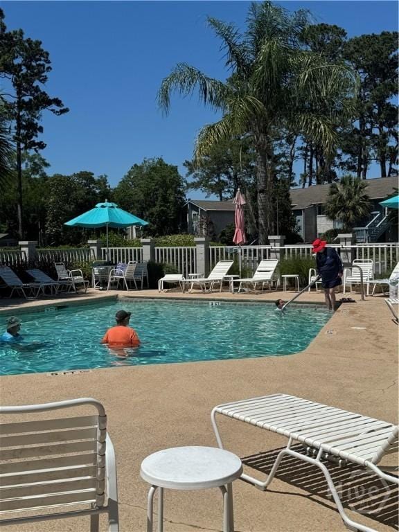 142 Bull River Bluff Dr, Savannah, GA 31410 - community pool with a patio area