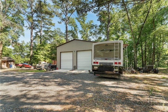 124 Denham Ln, Midway, GA 31320 - view of garage