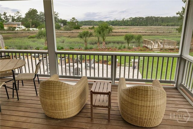 907 Cheryl St, Savannah, GA 31410 - view of wooden terrace