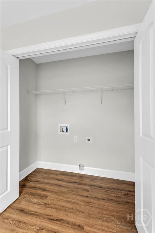 716 Waters Ave, Savannah, GA 31404 - washroom featuring washer hookup, hookup for an electric dryer, baseboards, and wood finished floors