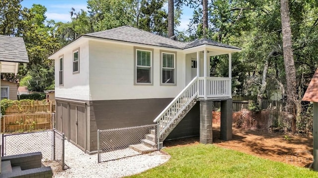 2136 Indiana Ave, Savannah, GA 31404 - view of front of home featuring roof with shingles