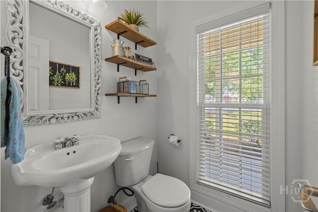 117 Myrtlewood Dr, Guyton, GA 31312 - half bathroom with toilet