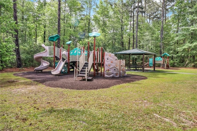 21 Hawser Way, Port Wentworth, GA 31407 - community jungle gym featuring a yard