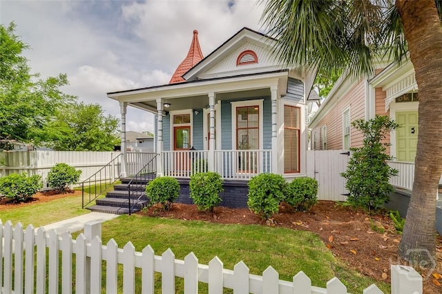 316 W 38th St, Savannah, GA 31401 - view of front of home with a porch
