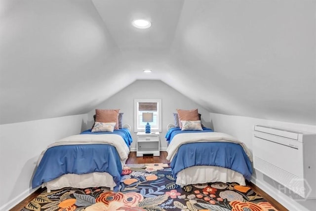 2117 E 42nd St, Savannah, GA 31404 - bedroom featuring wood finished floors, vaulted ceiling, recessed lighting, and baseboards