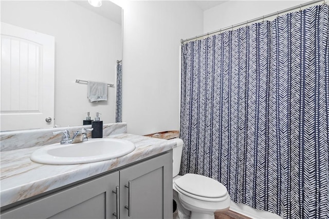 208 Cherokee Oaks Xing, Hinesville, GA 31313 - full bathroom featuring vanity, toilet, and curtained shower