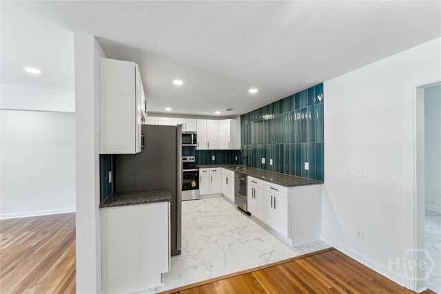 2310 Toussaint Ave, Savannah, GA 31404 - photo 14