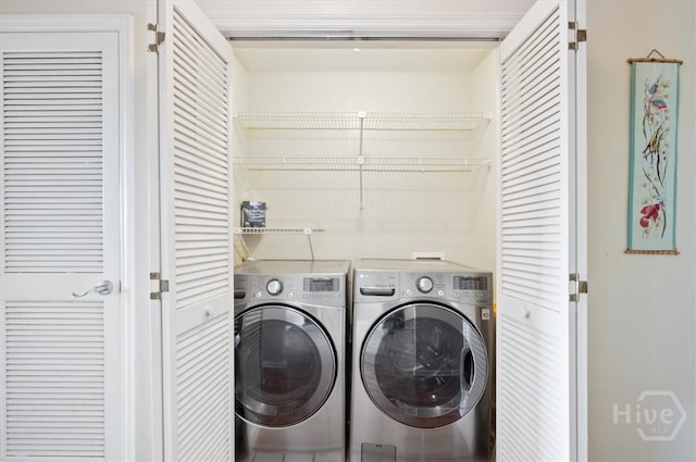 226 Bull River Bluff Dr, Savannah, GA 31410 - laundry room with separate washer and dryer