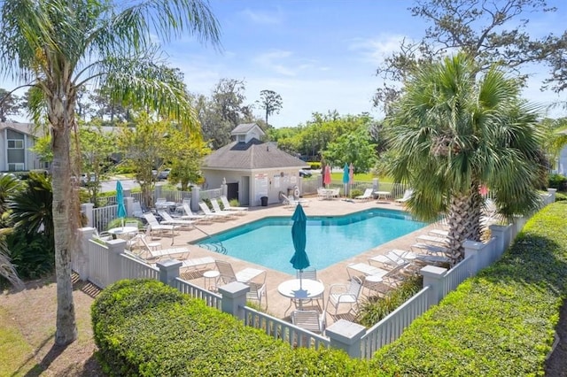 226 Bull River Bluff Dr, Savannah, GA 31410 - community pool with a patio area