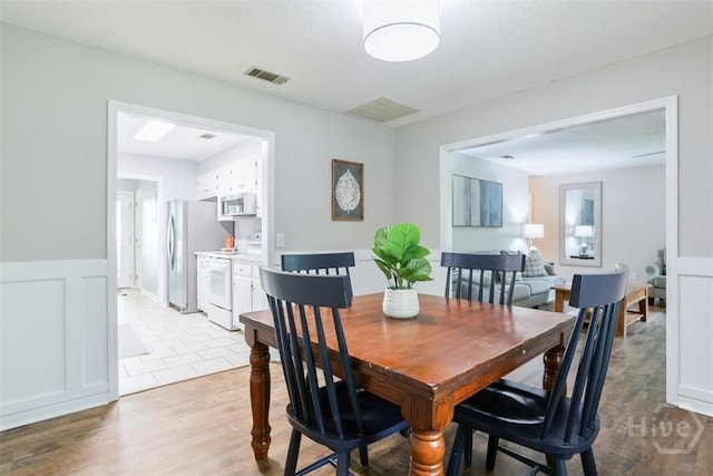 15 Ramble Rd, Statesboro, GA 30458 - dining room featuring light wood finished floors