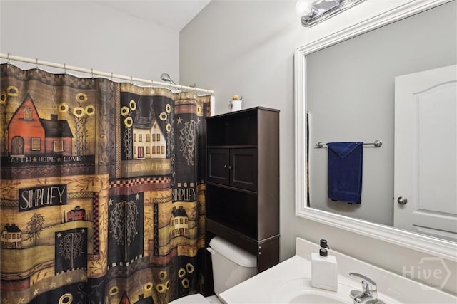 133 Cobbleton Dr, Rincon, GA 31326 - bathroom featuring toilet, curtained shower, and vanity