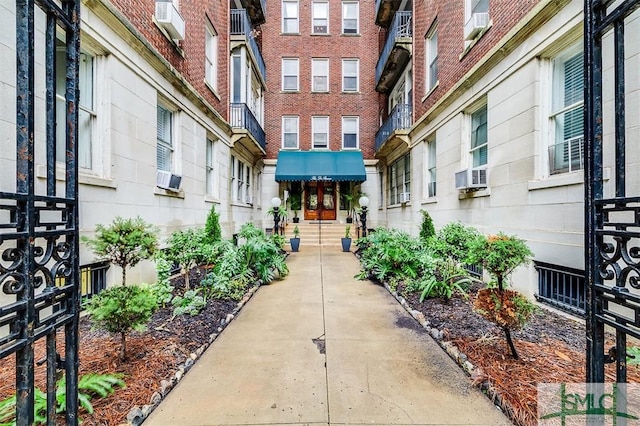 24 E Liberty Street 83 & 73, Savannah, GA 31401 - photo 2