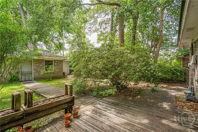 119 Dyches Dr, Savannah, GA 31406 - wooden terrace with an outbuilding