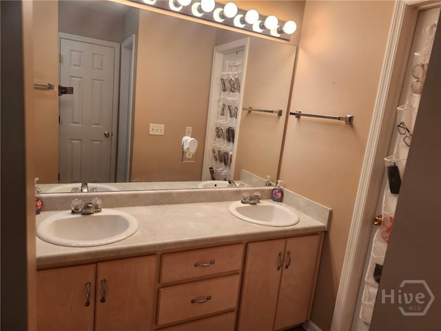 182 Gloucester Dr, Midway, GA 31320 - full bath with double vanity