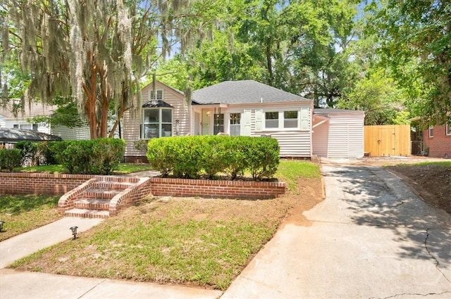 1706 E 31st St, Savannah, GA 31404 - view of front of property featuring asphalt driveway