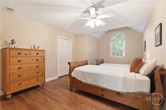 118 Woodline Dr, Savannah, GA 31410 - bedroom featuring dark wood-type flooring, baseboards, lofted ceiling, and a ceiling fan