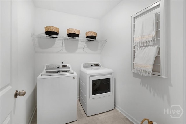 797 Blue Moon Xing, Pooler, GA 31322 - laundry room featuring washing machine and dryer and baseboards
