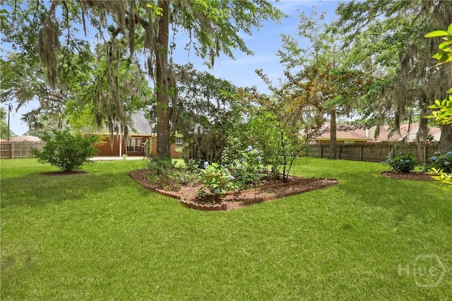 1112 Montclair Dr, Hinesville, GA 31313 - view of yard
