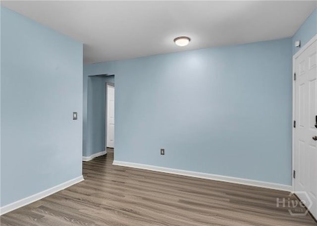 2 Timber Crest Ct, Savannah, GA 31407 - empty room with wood finished floors and baseboards