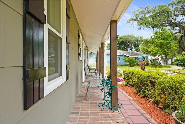 26 Arthur Cir, Savannah, GA 31406 - view of porch