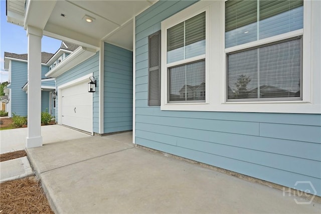112 Mage St, Savannah, GA 31302 - view of patio / terrace with driveway